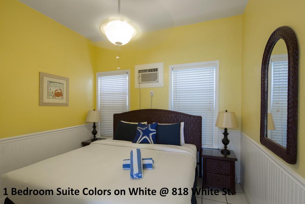 Colors On White Apartamento Key West